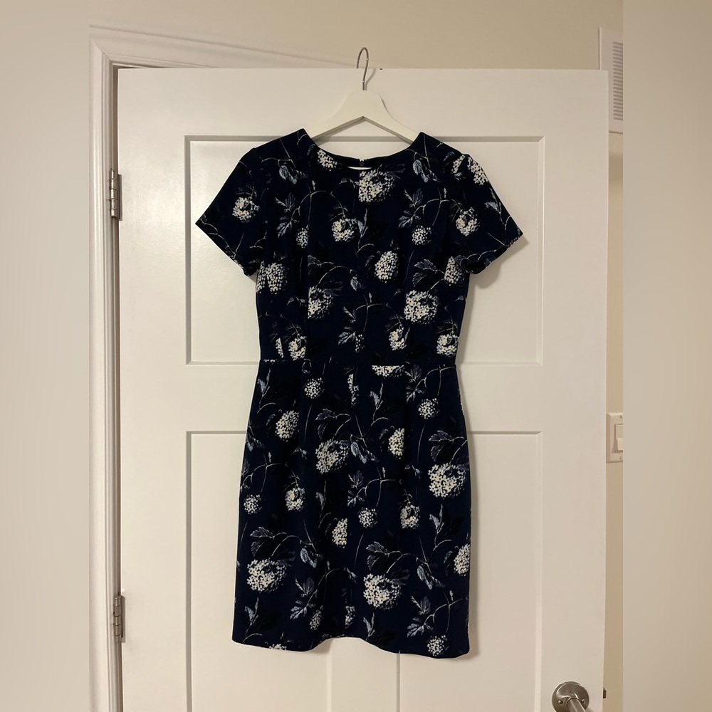 Club Monaco Navy Floral Short Sleeve Mini Dress